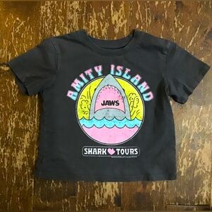 Gap shark tshirt size 8